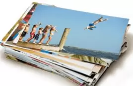 Stack-of-photo-prints